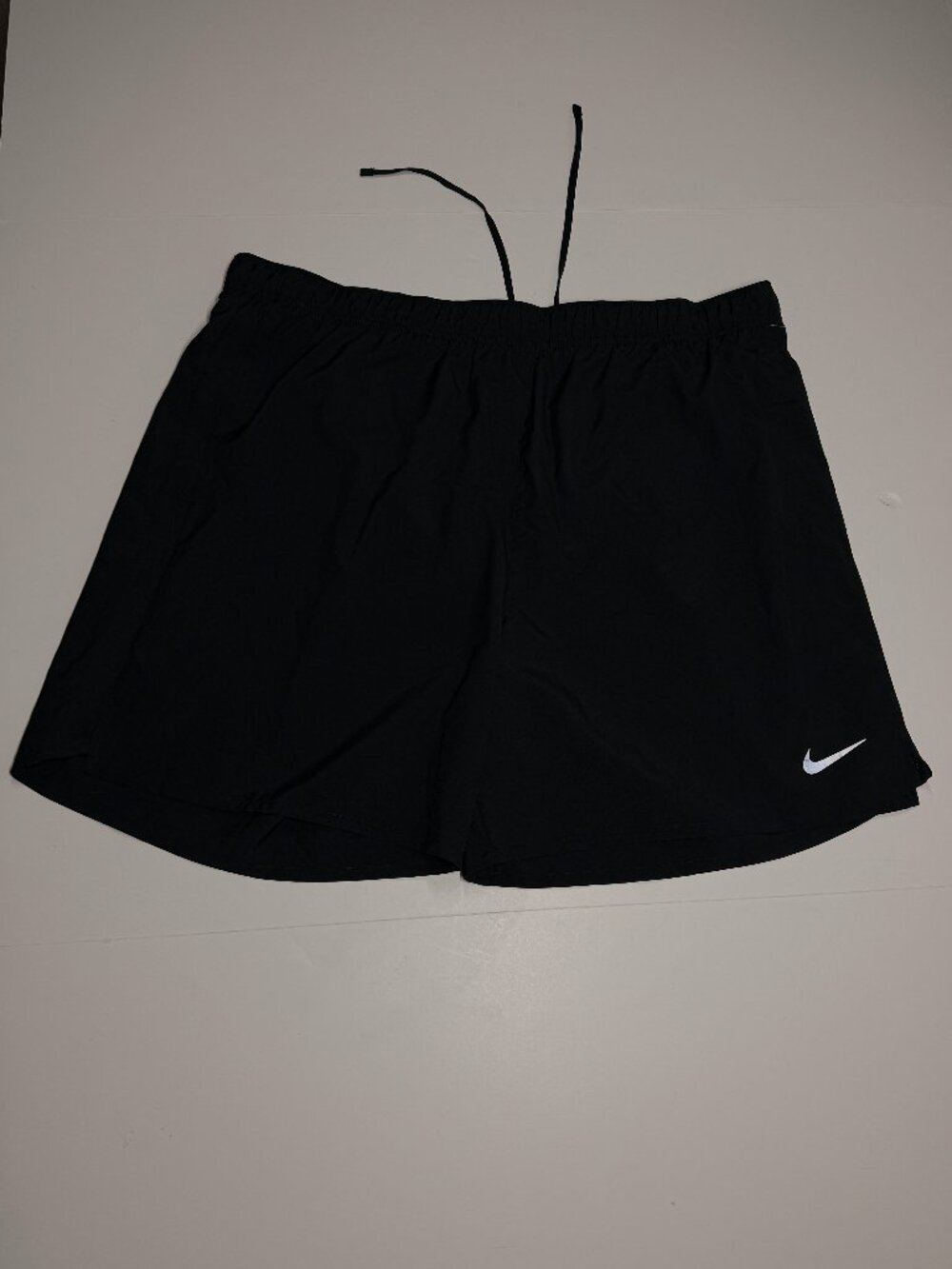 NWT Nike Challenger 7" Workout Shorts - Black - Size XXL